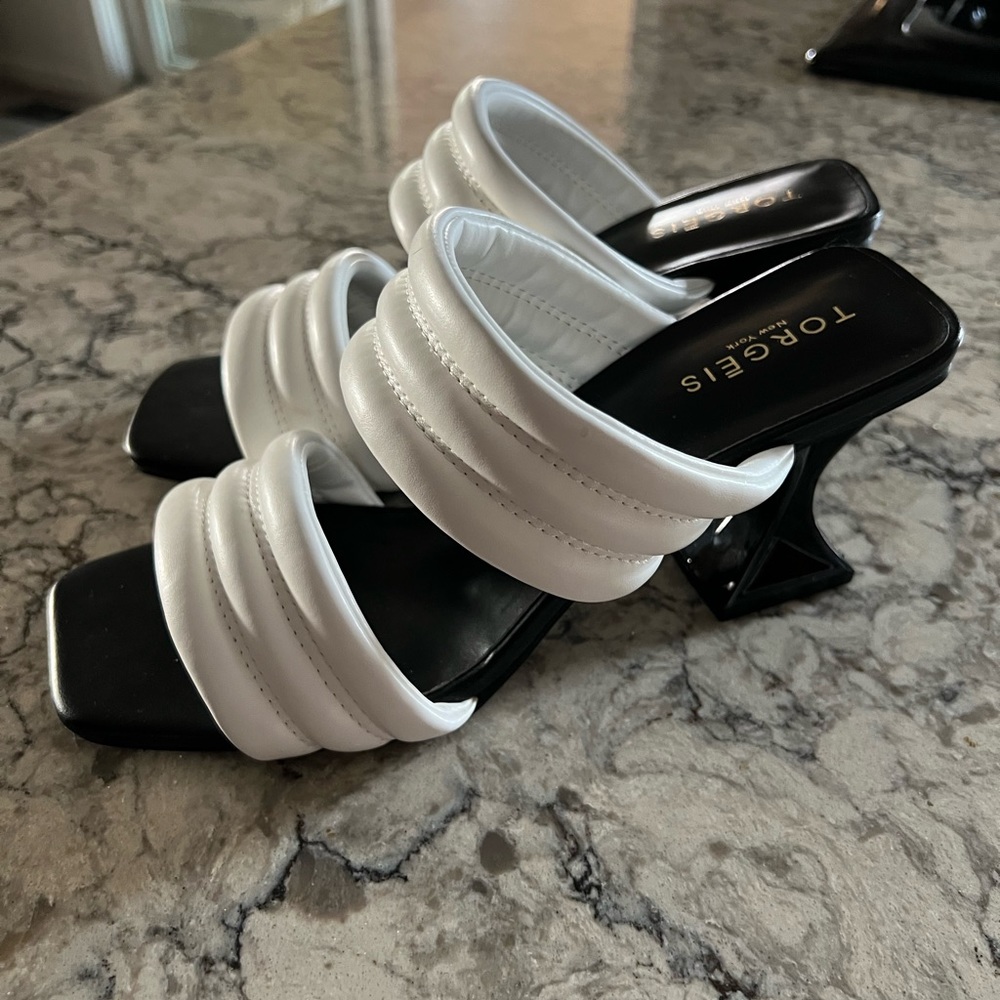 Torgeis Womens sandals 8.5